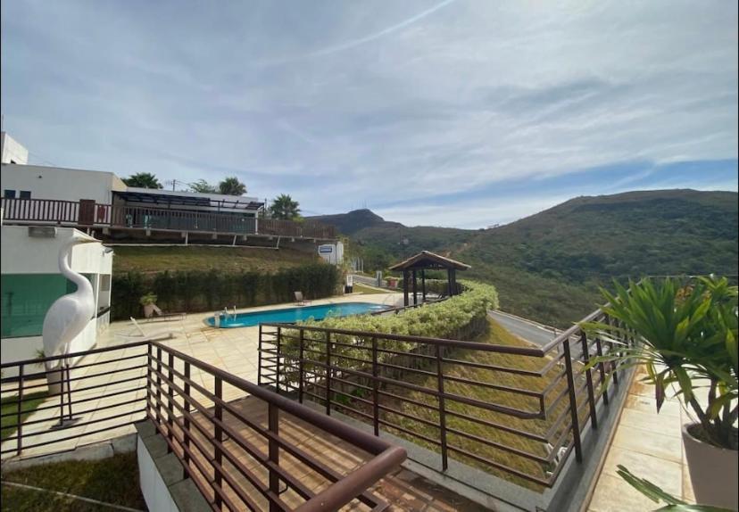 Vila Casa Em Escarpas Do Lago Capitólio Exteriér fotografie